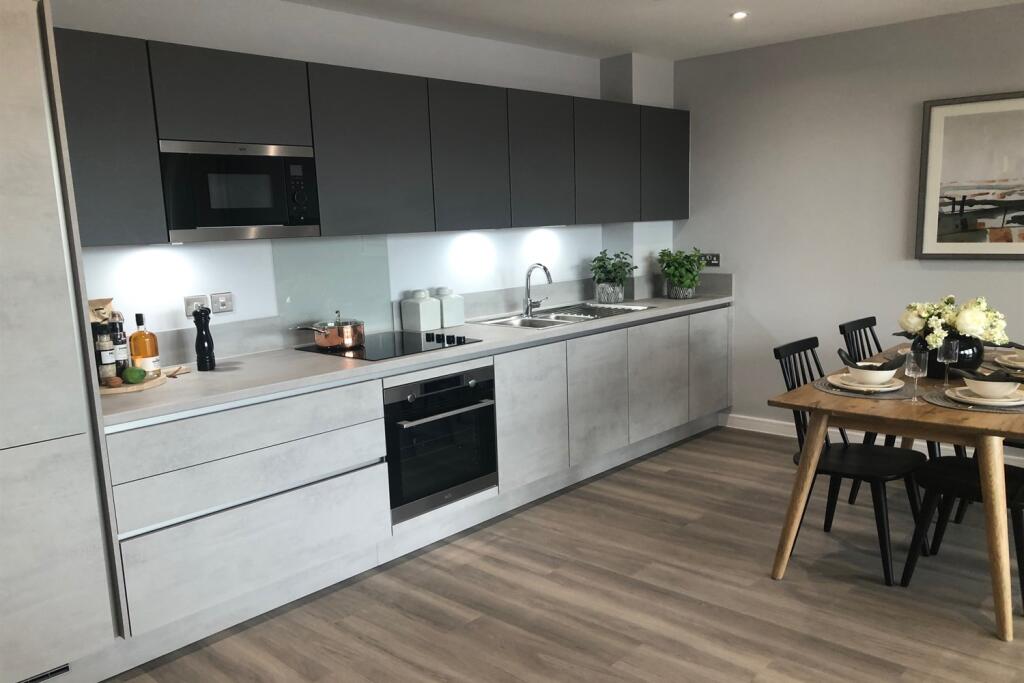 Main image of property: 1 bed, 1st floor, Beechmont House, Rainham, RM13