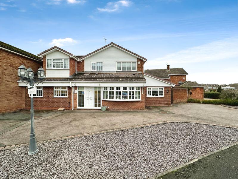 Main image of property: Kingshayes Road, Walsall, WS9 8RT