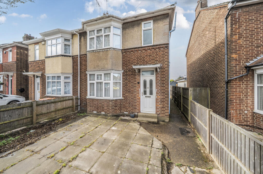 Main image of property: Douglas Crescent, Houghton Regis, Dunstable