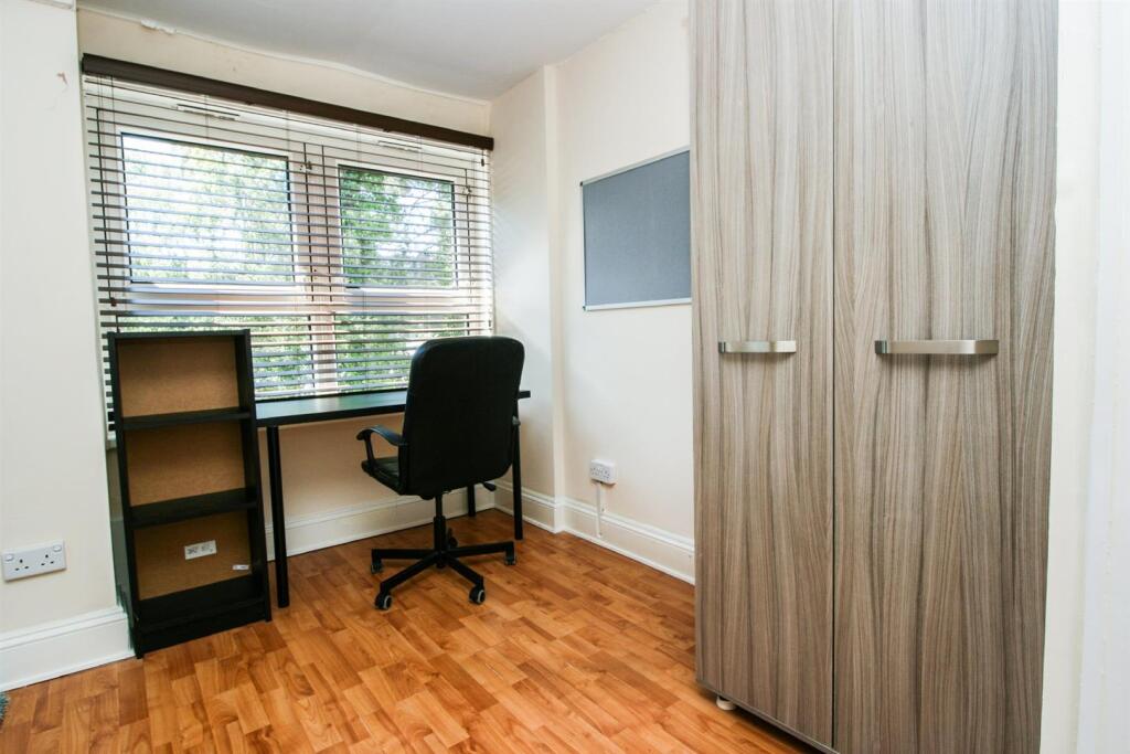 Additional image 7 of Moss House Close