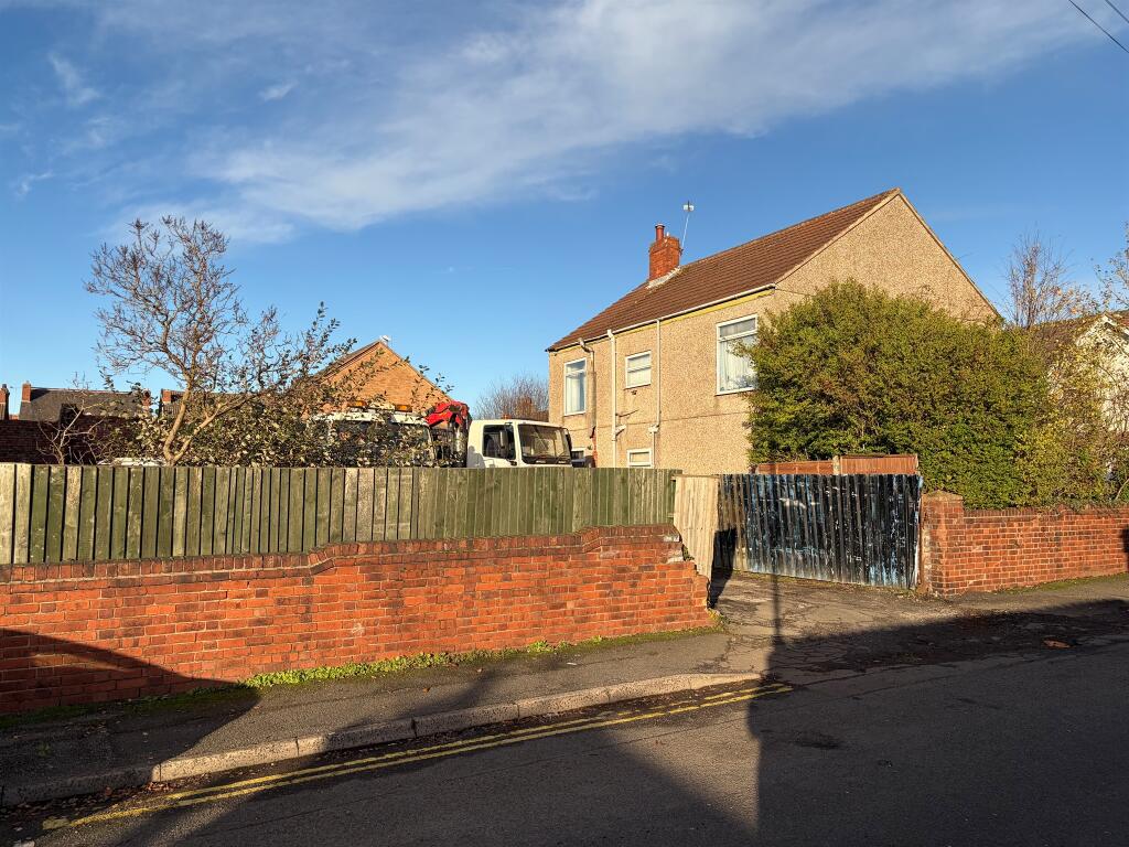 Main image of property: Hodgkinson Road, Kirkby-In-Ashfield, Nottingham