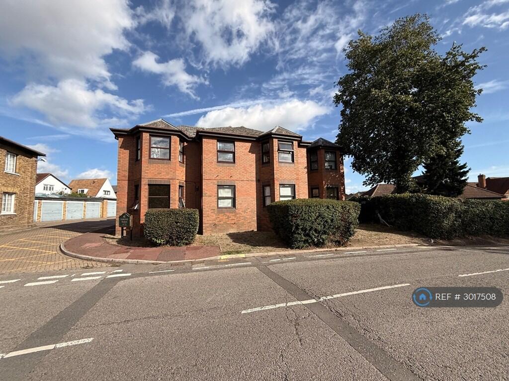 Apartment in Slough - View 3