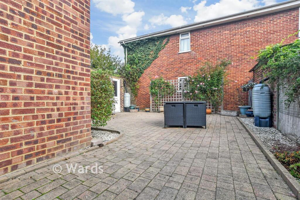 House in Maidstone, Headcorn - More