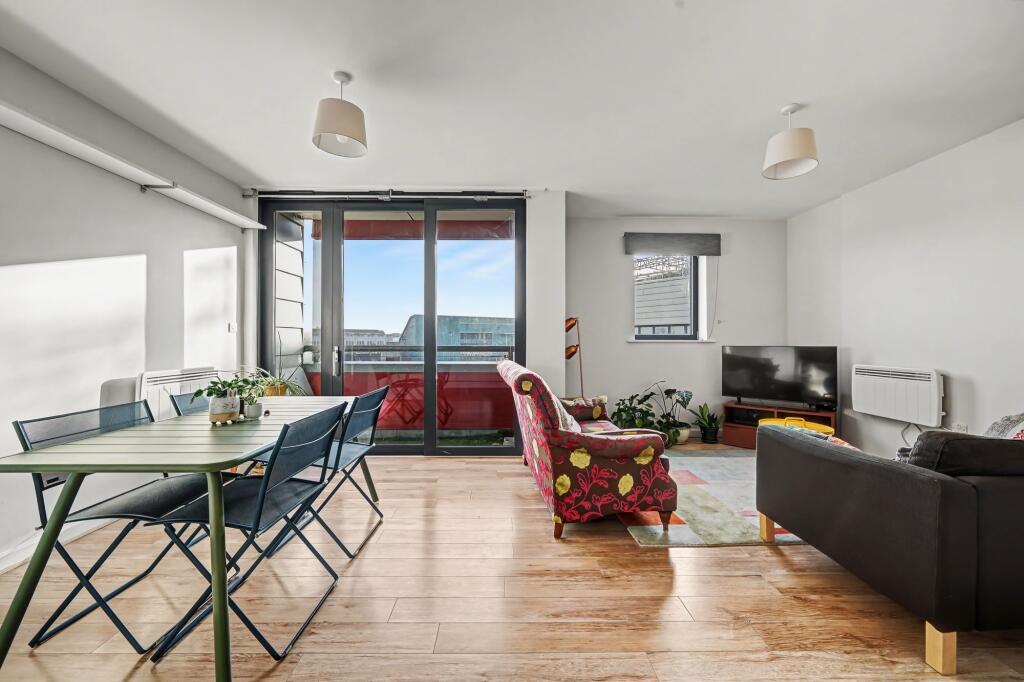 Main image of property: Drayton Park, London, N5