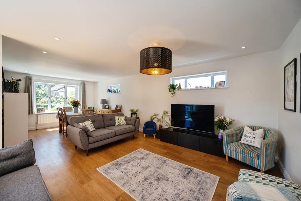 House in Havant, Eastoke - More