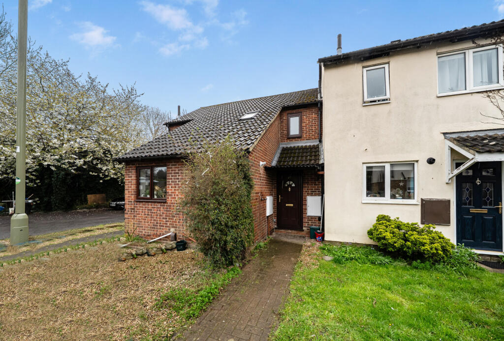 Main image of property: Broadfields, Littlemore, Oxford, Oxfordshire, OX4