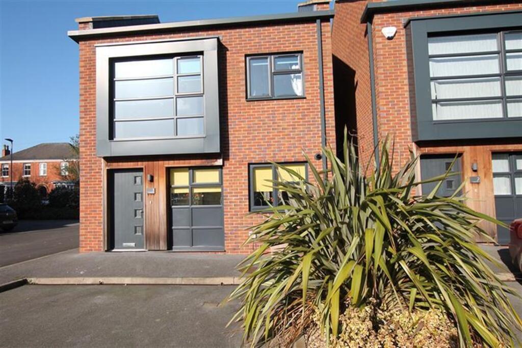 Main image of property: Field Close, HU16