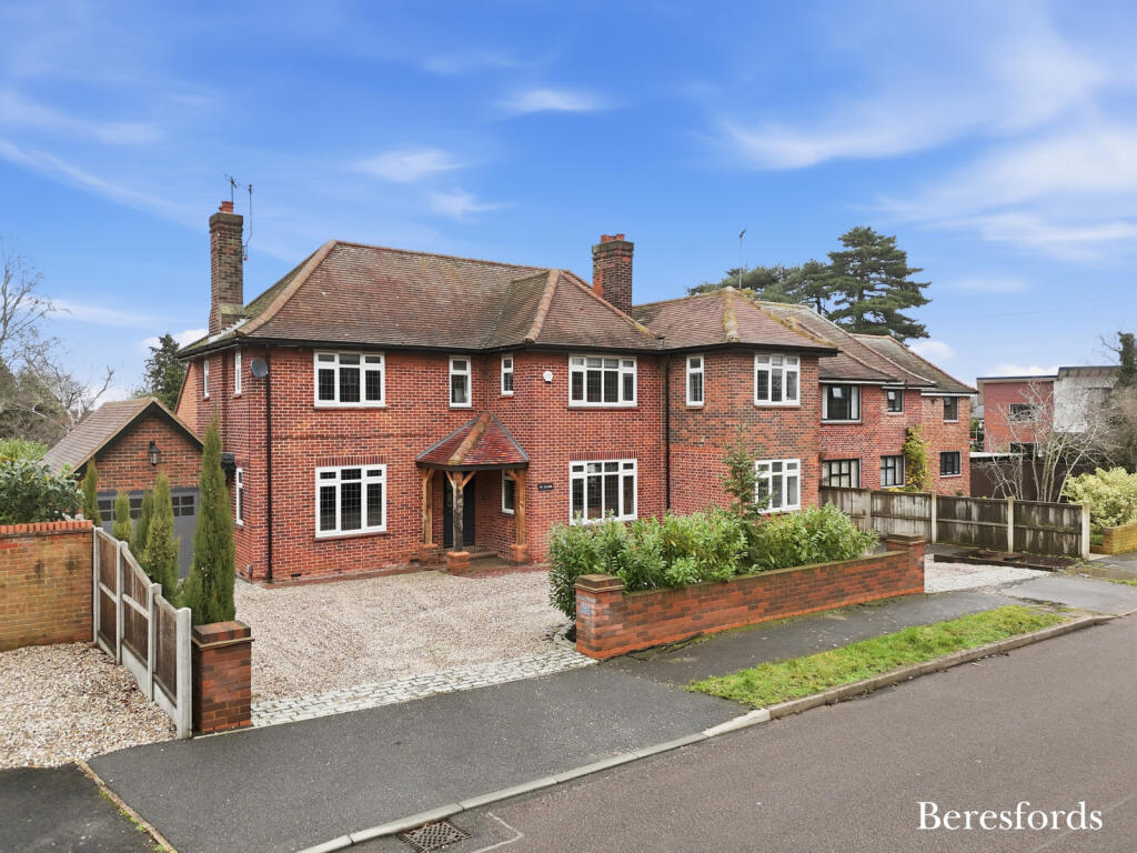 Main image of property: Links Drive, Chelmsford, CM2