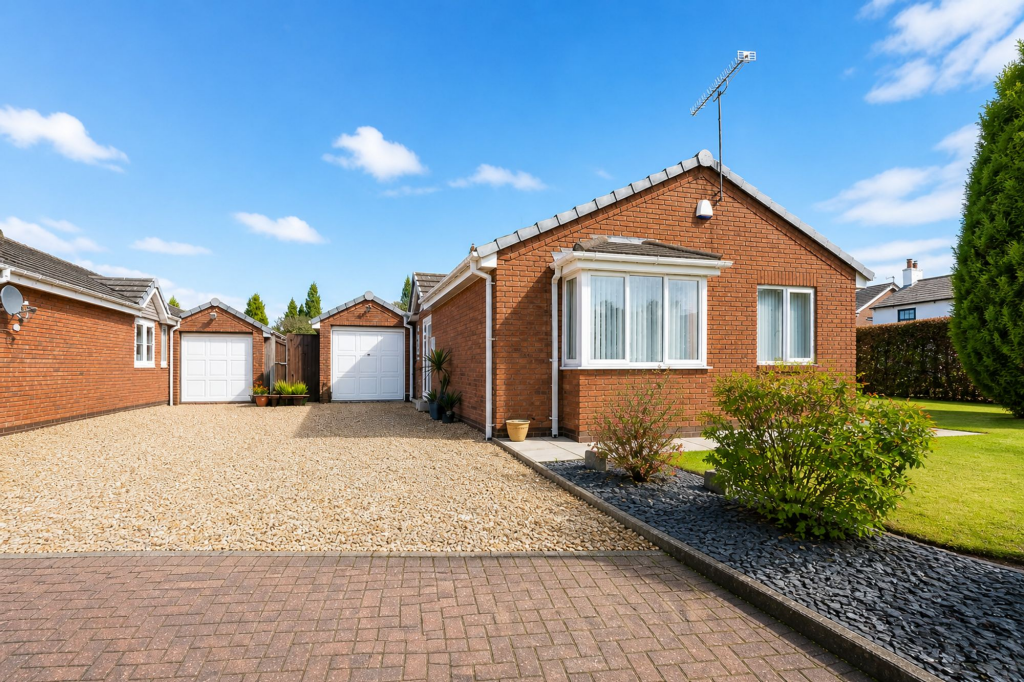 Main image of property: Meadowbrook, Burscough, L40