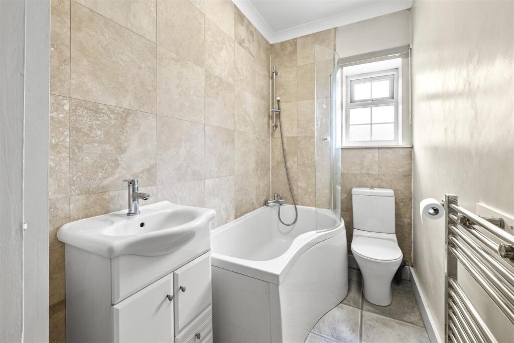 House in Leeds - View 4