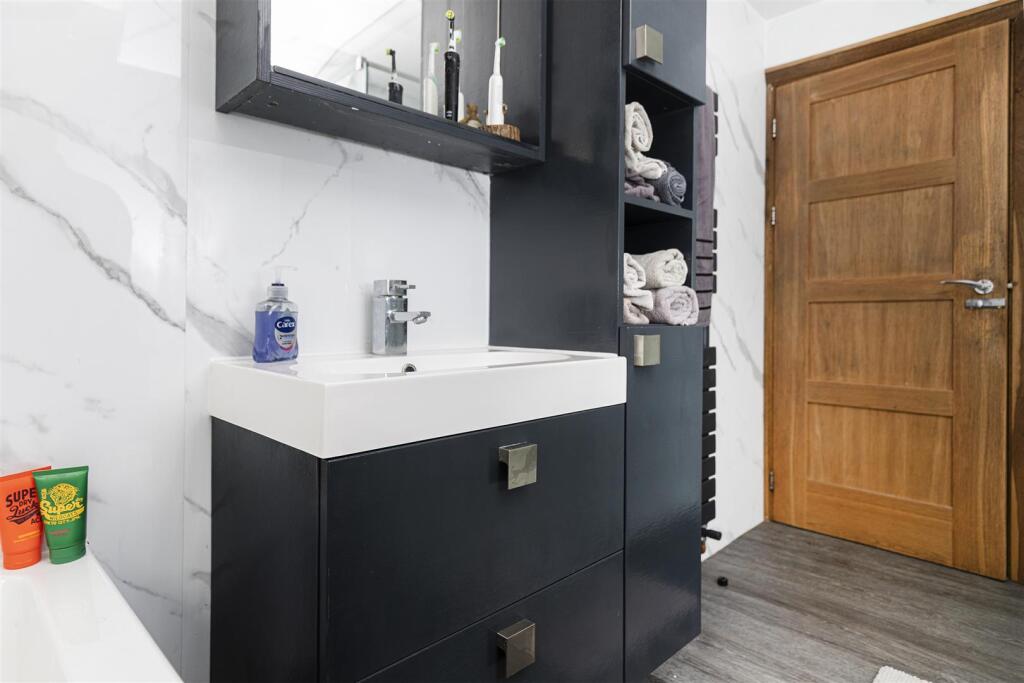 Additional image 39 of Moor Close Road, Queensbury, Bradford