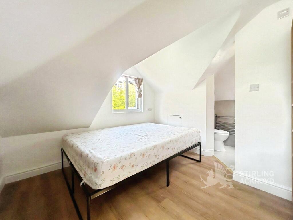 House in Guildford, Westborough - View 4
