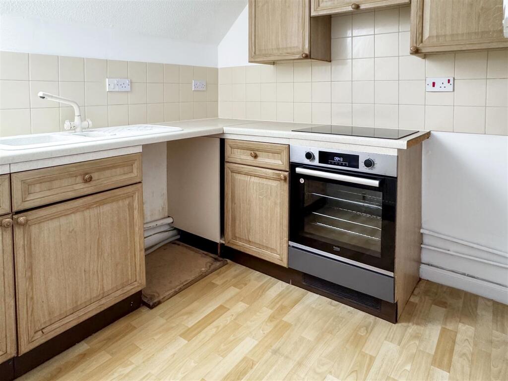 Apartment in Brighton - View 5