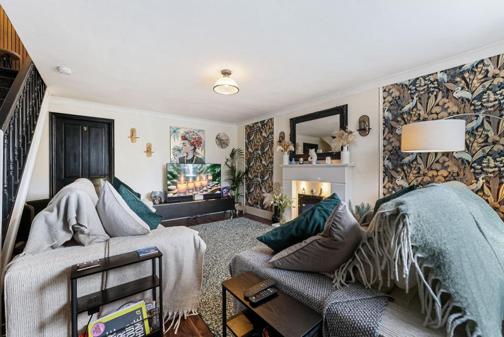 House in Widnes, Halton - More