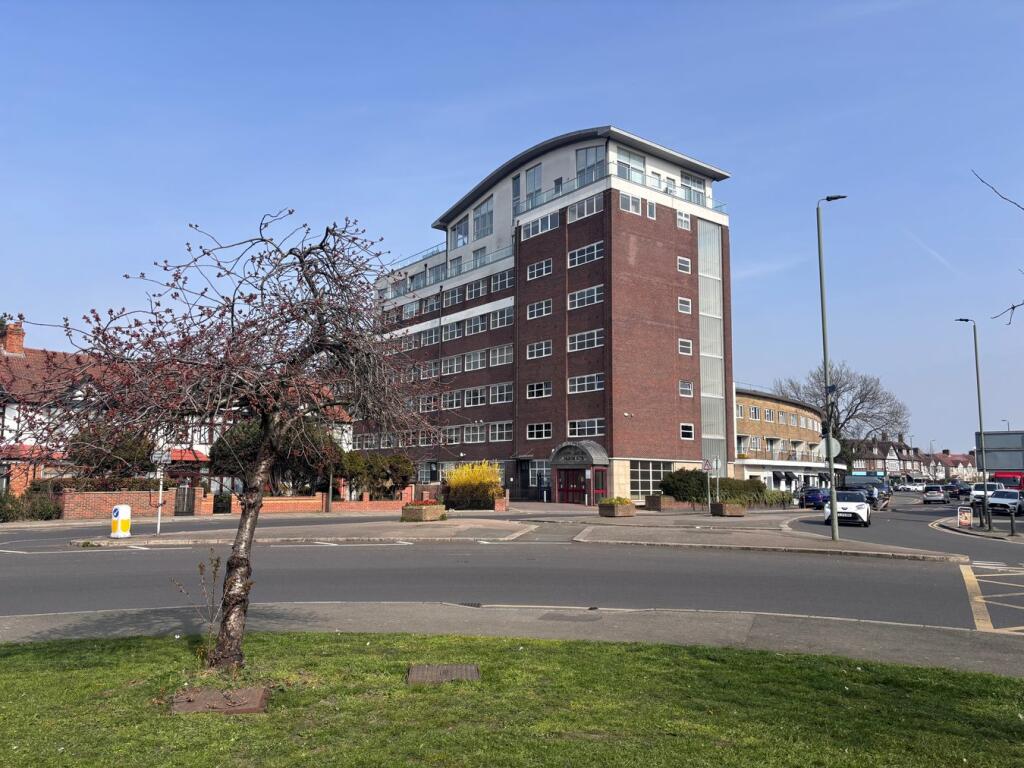 Main image of property: Croydon Road, Beckenham, BR3