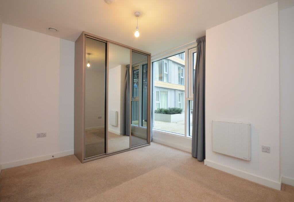 Apartment in Bristol - More