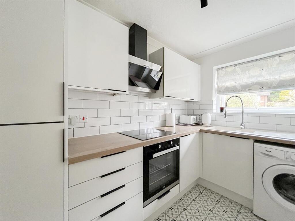 Apartment in Hastings, West Marina - More