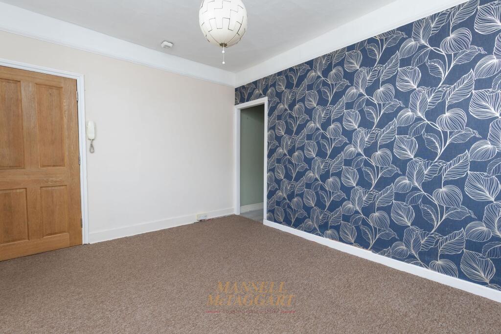 Apartment in Redhill - View 5