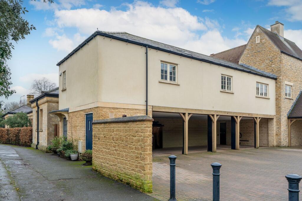 Main image of property: New Road, Woodstock, OX20