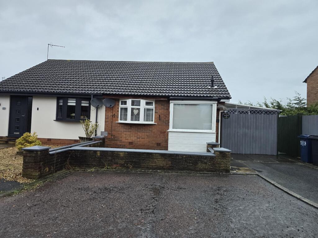 Main image of property: 18 Lyndhurst, Skelmersdale, Lancashire, WN8