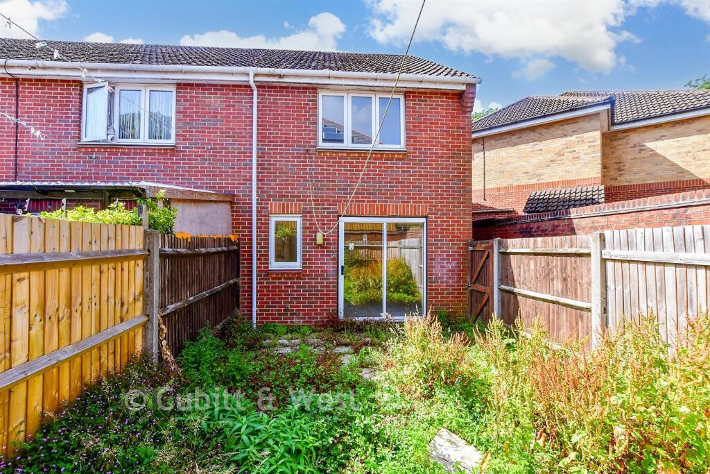 Main image of property: Grebe Close, Waterlooville, Hampshire