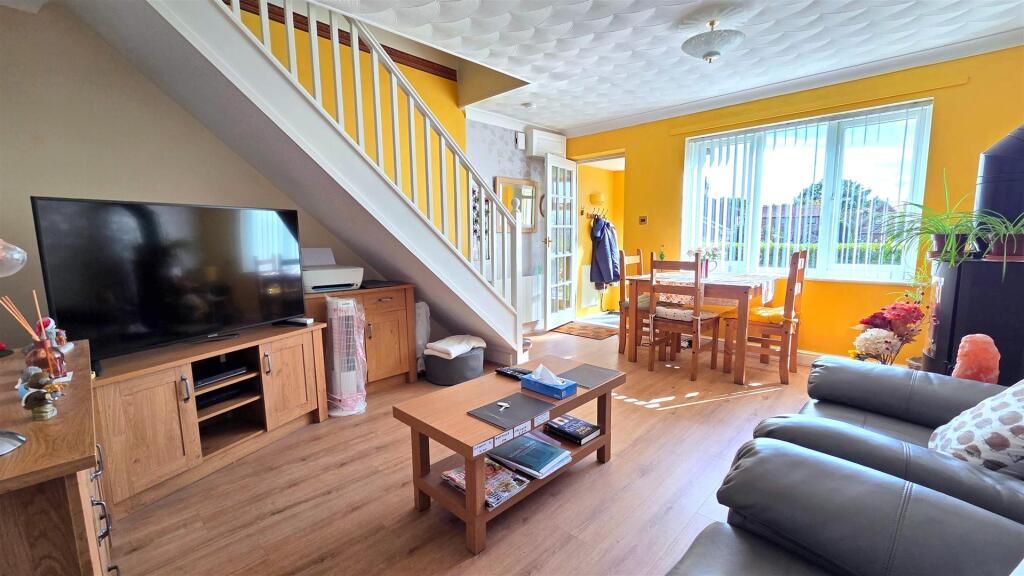 House in Great Yarmouth, Bradwell - View 2