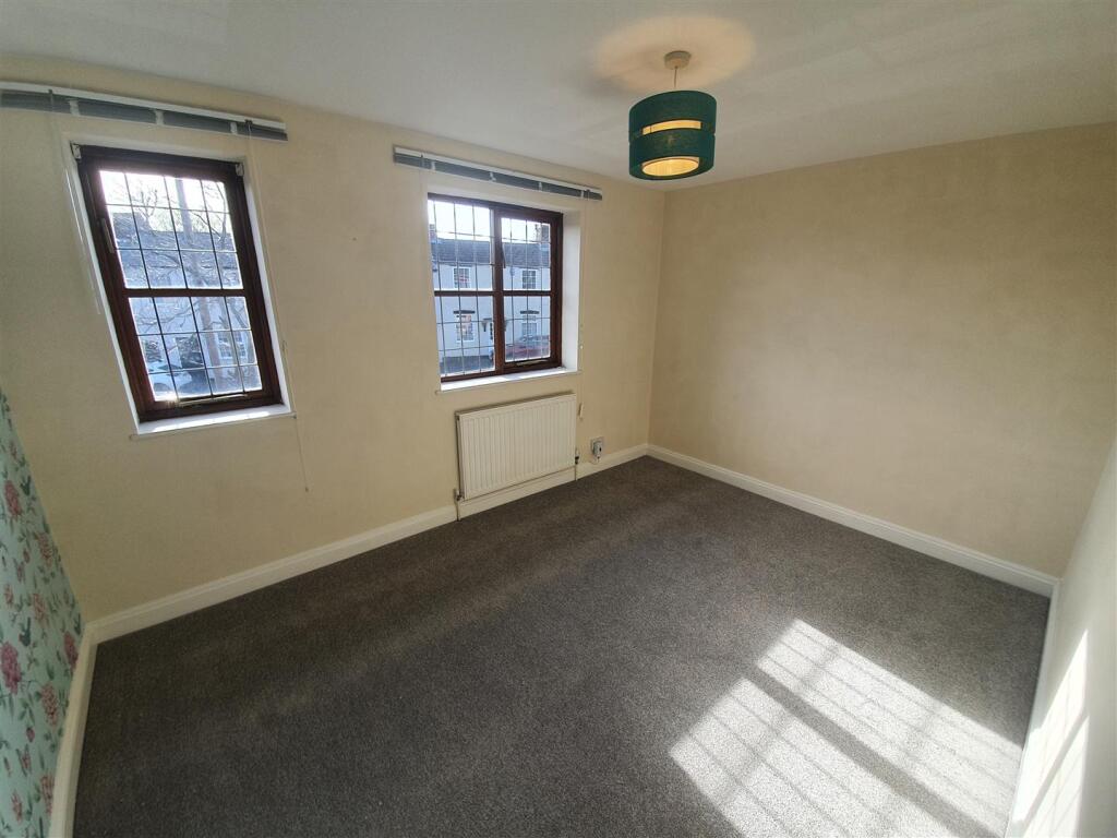 House in Dudley - More