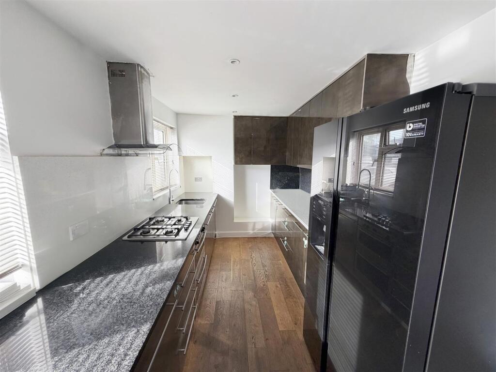 House in London, Hounslow West - View 3
