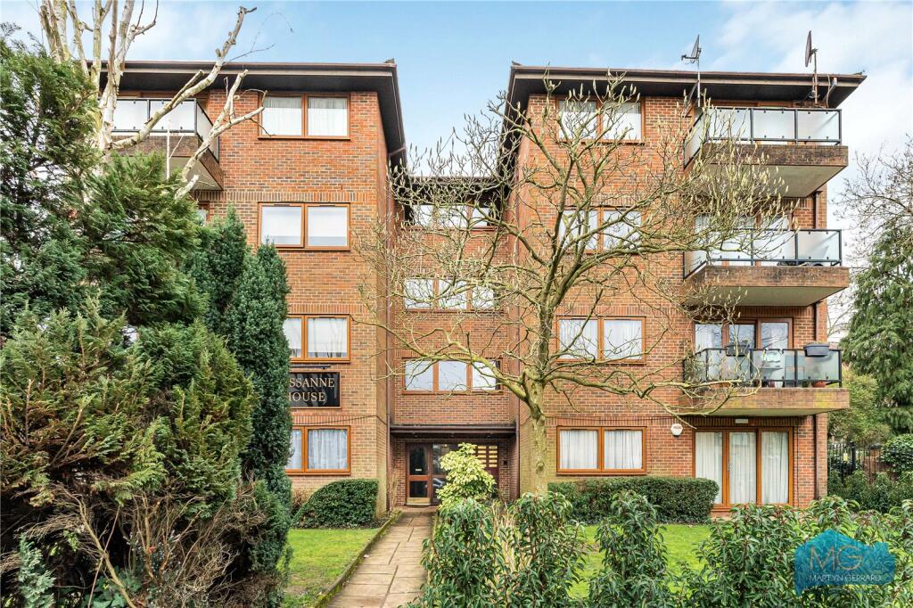 Main image of property: Etchingham Park Road, London, N3