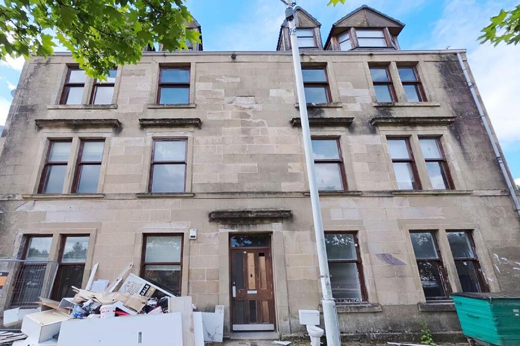 Main image of property: 18, Robert Street, Flat 2-1, Port Glasgow, PA145NS