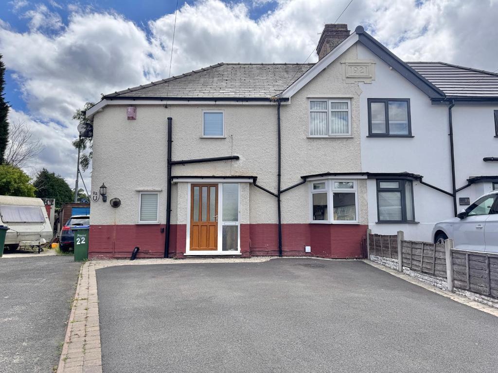 Main image of property: Meryhurst Road, Wednesbury, WS10 9BX