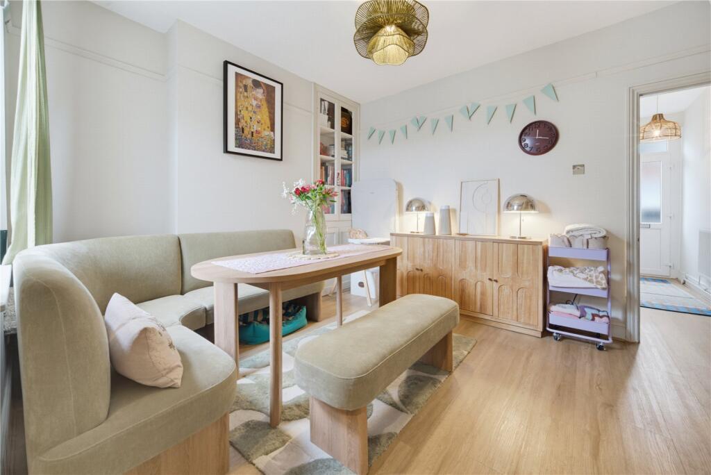 House in Cardiff, Adamsdown - View 4
