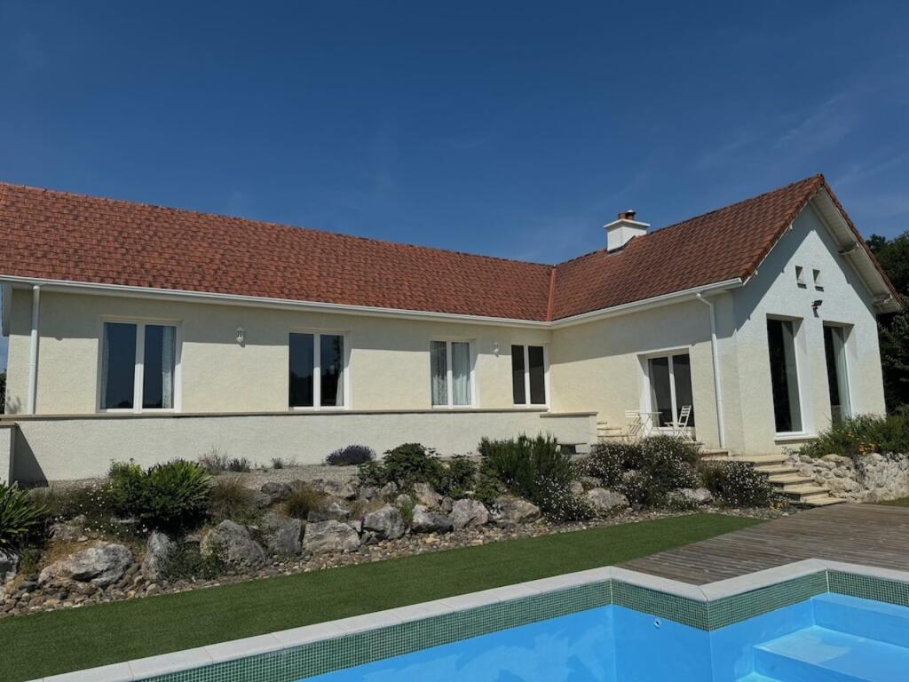 Main image of property: Aquitaine, Pyrénées-Atlantiques, Garlin