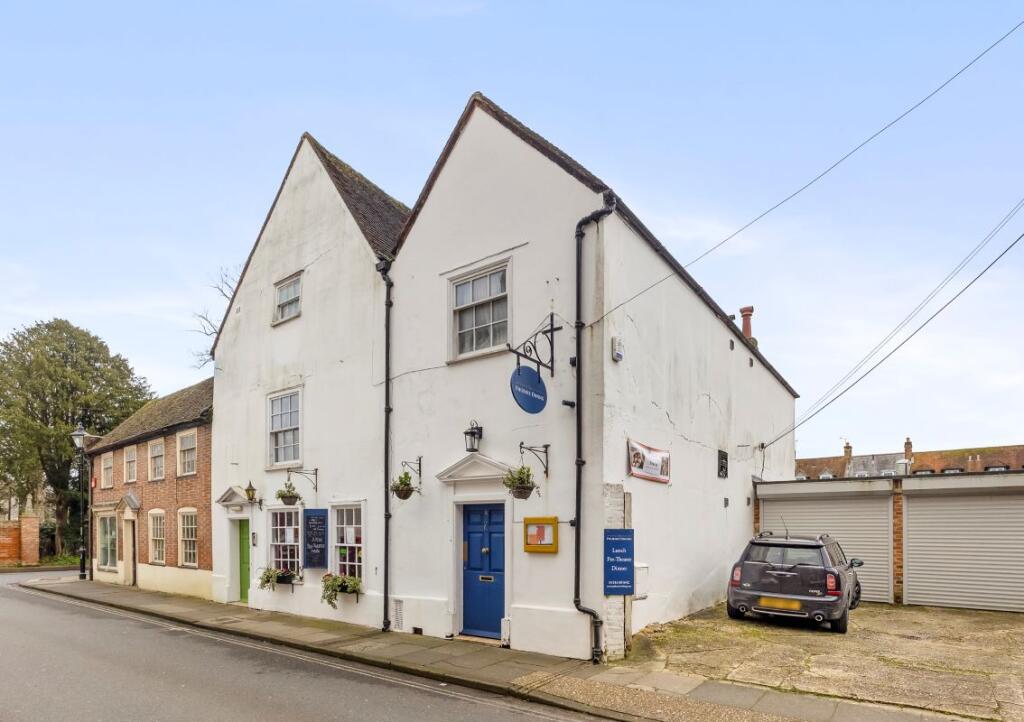 Main image of property: Flat 2, 4 Guildhall Street, Chichester, PO19 1NJ