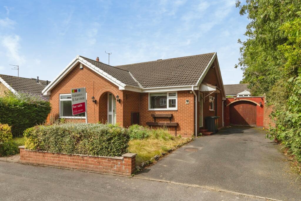 House in Stockton-on-Tees, Hartlepool - View 2