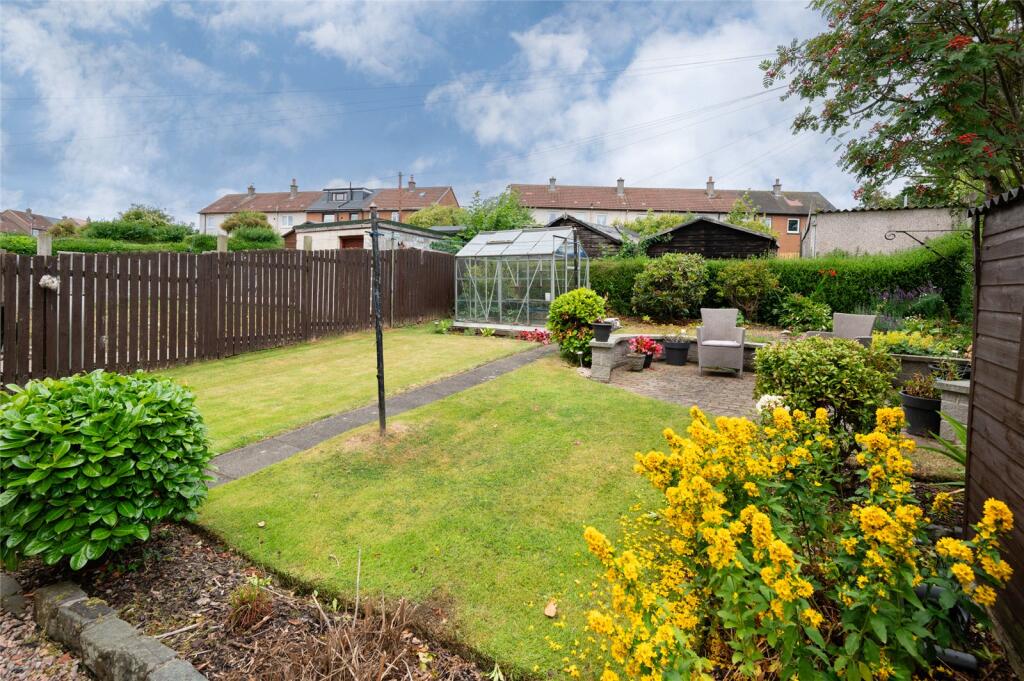 House in Kirkcaldy, Fife - More