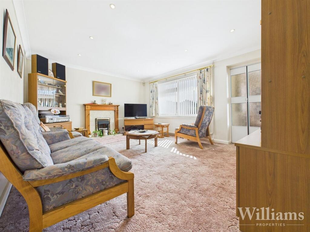 House in Aylesbury, Bedgrove - View 3