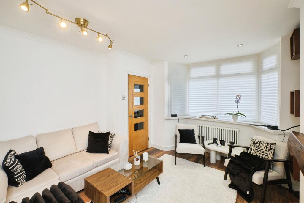 House in Birmingham, West Midlands - View 4