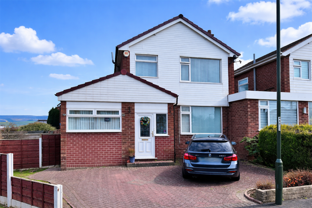 Main image of property: Lawnfold, Hadfield, Glossop