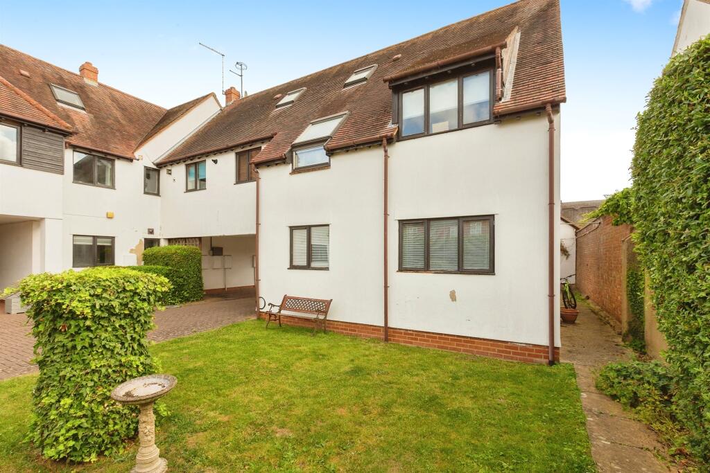 Main image of property: Townside, Haddenham, AYLESBURY