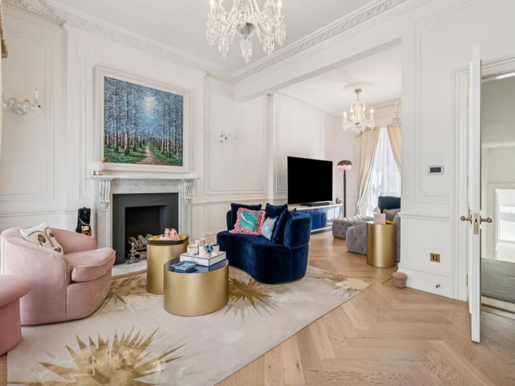 House in London - View 5