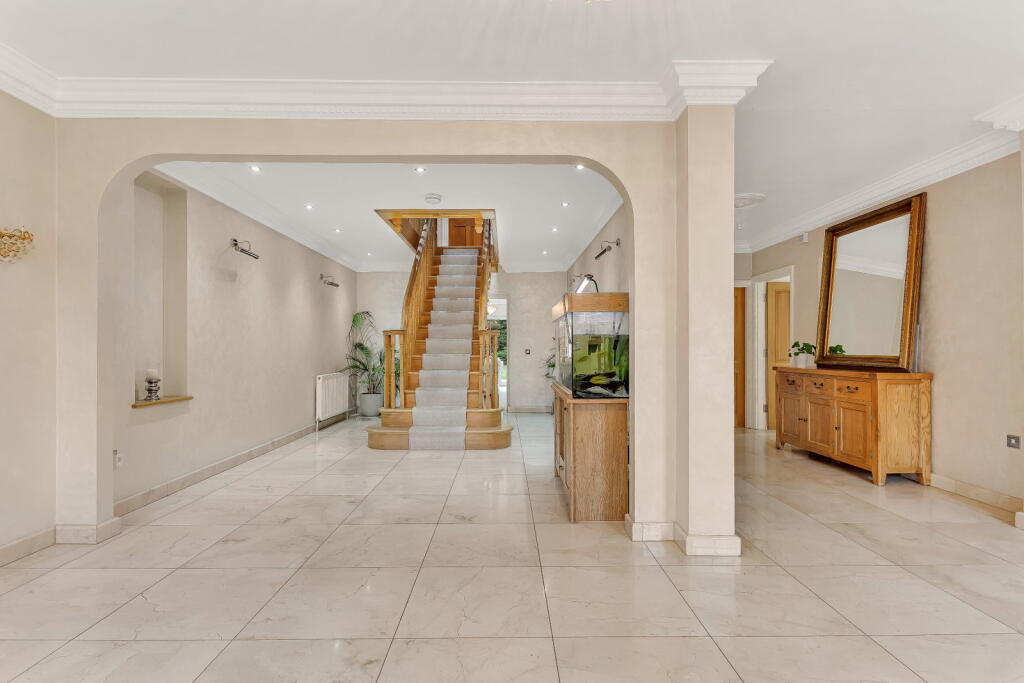 House in Biddenham, Bedford - View 5