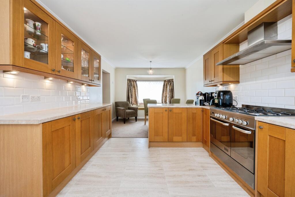 House in Weston Turville - View 5