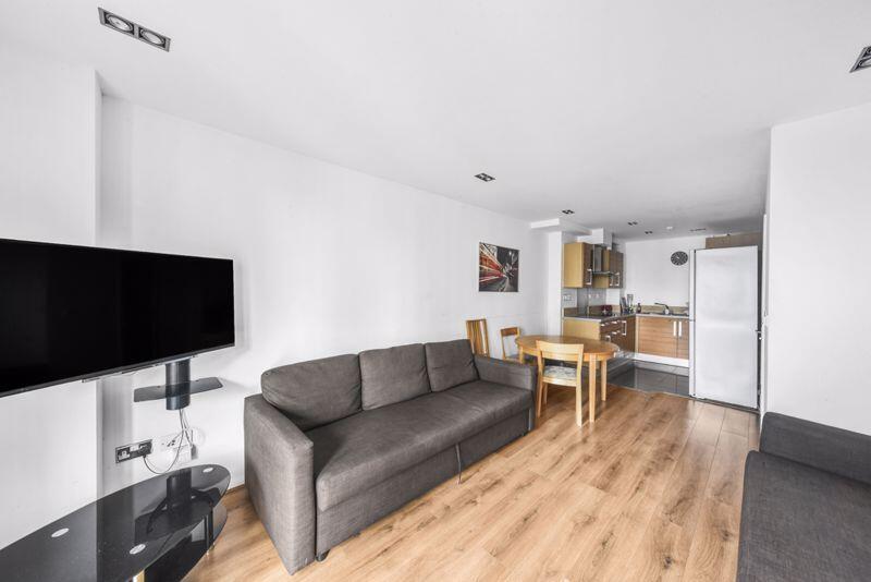 Apartment in London - View 4