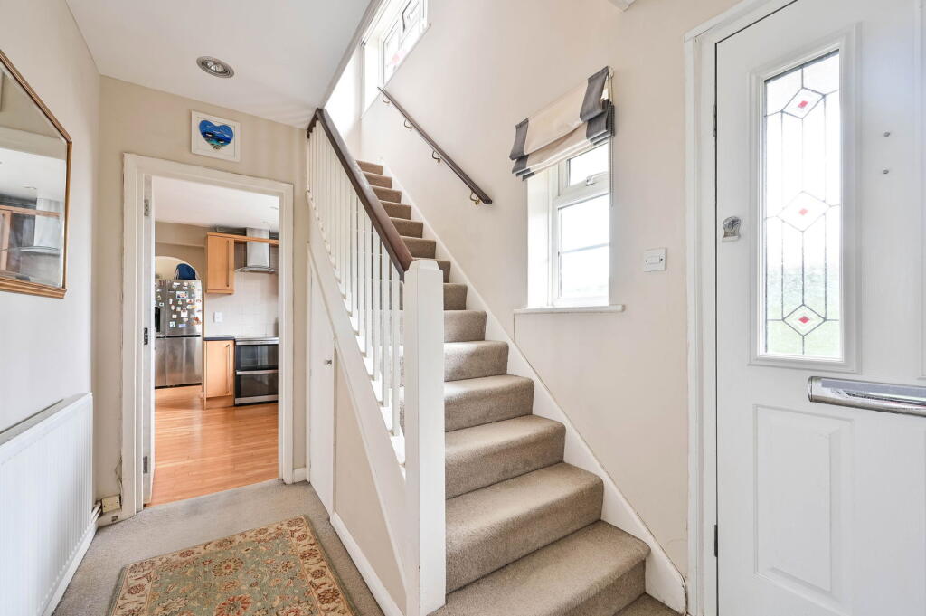 House in Guildford, Surrey - View 6