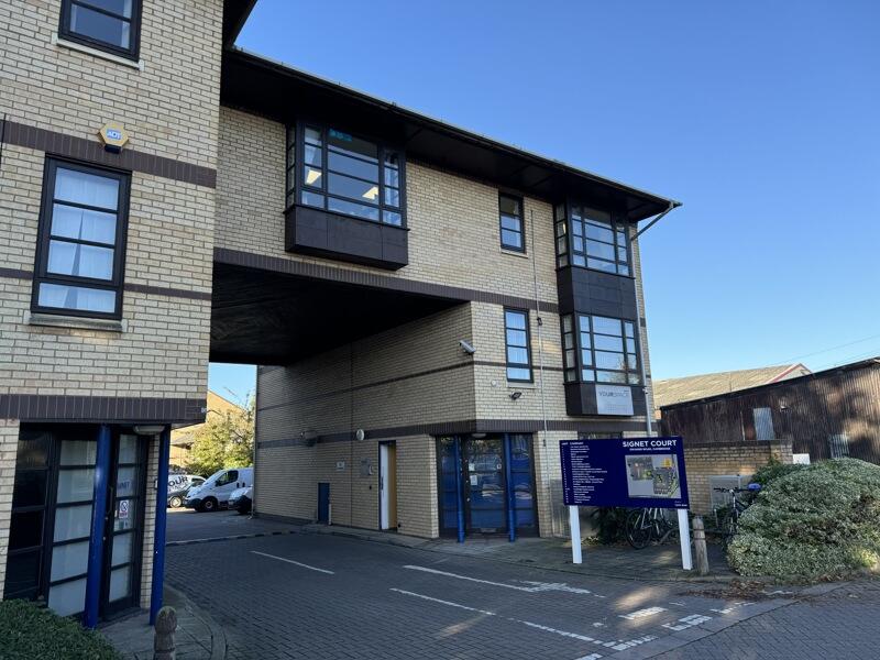 Main image of property: 1 Signet Court, Cambridge CB5 8LA
