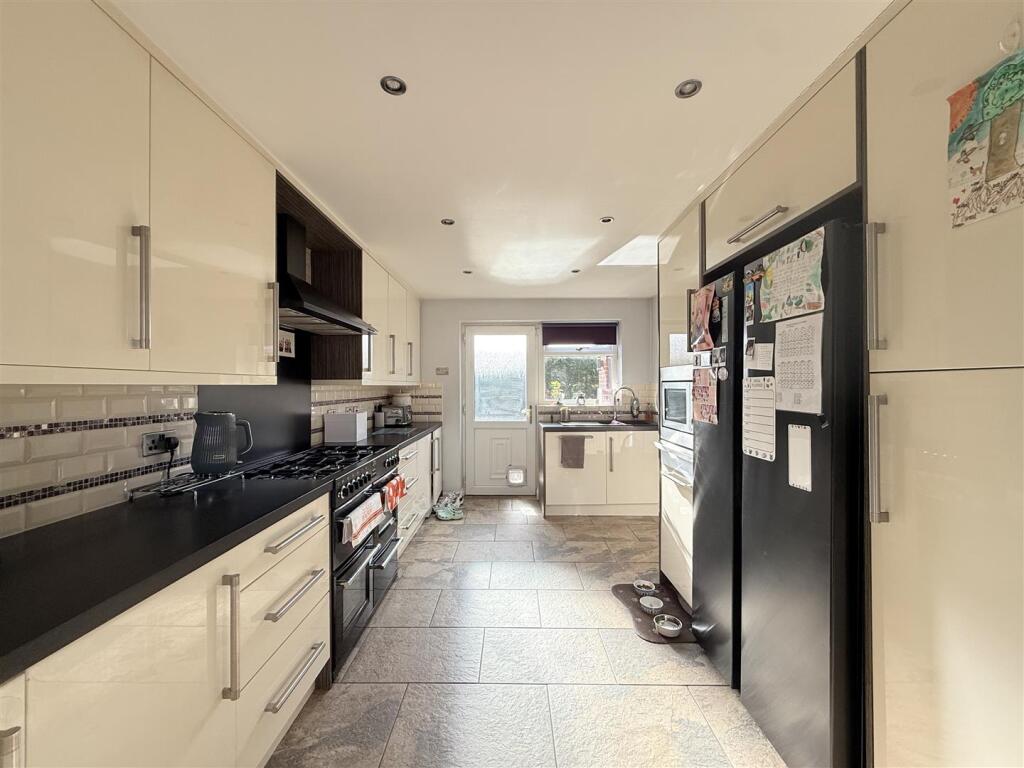 House in Oldham - View 5