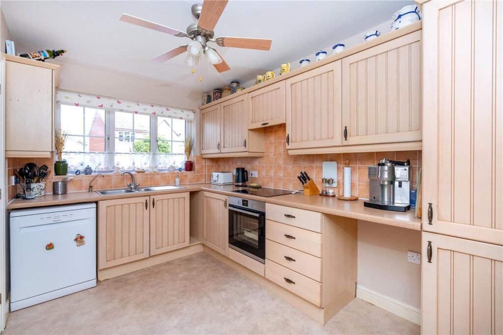 House in Nottingham - View 4
