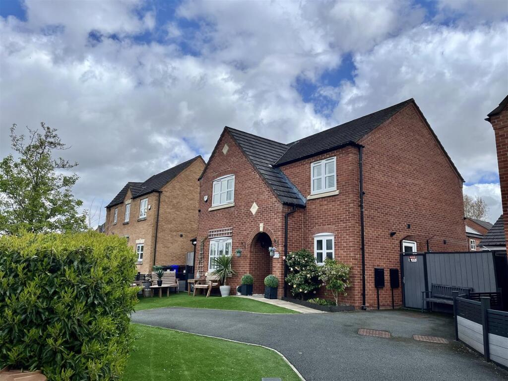 Main image of property: Furnace Street, Hyde