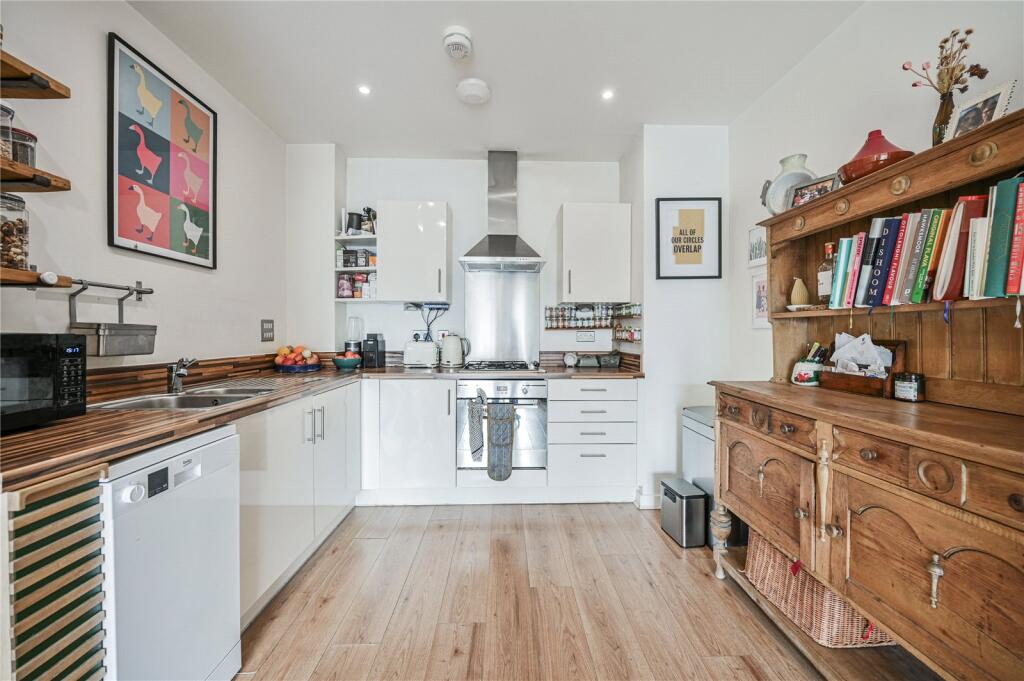 Main image of property: Strawbridge Court, 308 West Green Road, London, N15
